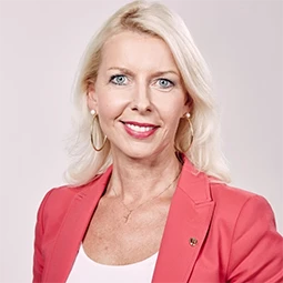 Porträt Landtagsabgeordnete Barbara Schwaighofer