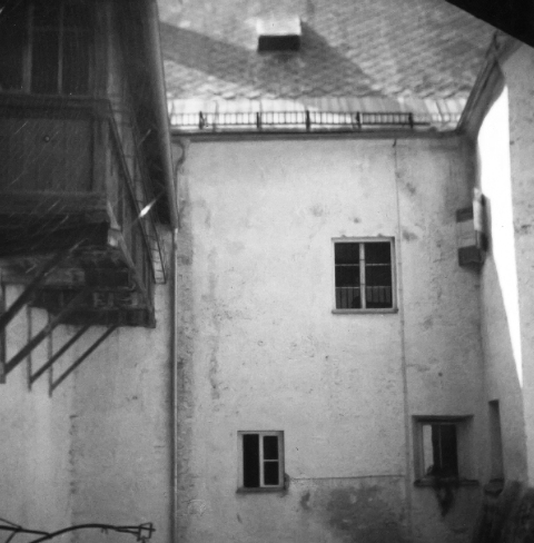 Schloss Lengberg, Schlosshof, Blick Eingang