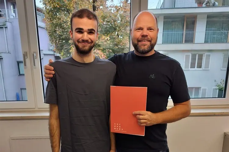 yOUSIF HAT DURCH DIE bERUFSVORBEREITUNG iNNSBRUCK EINEN jOB GEFUNDEN